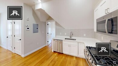 Building Photo - 2 bedroom in Allston MA 02134