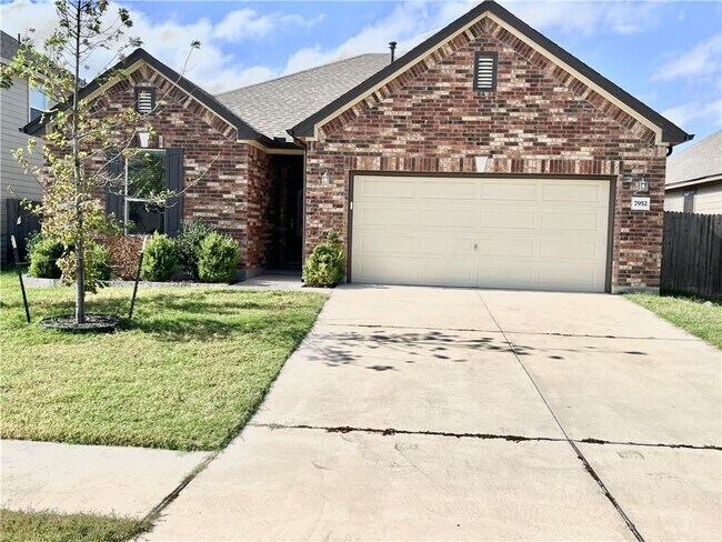 Primary Photo - 7952 Bassano Dr