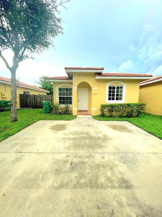 Building Photo - 12263 SW 214 Ln