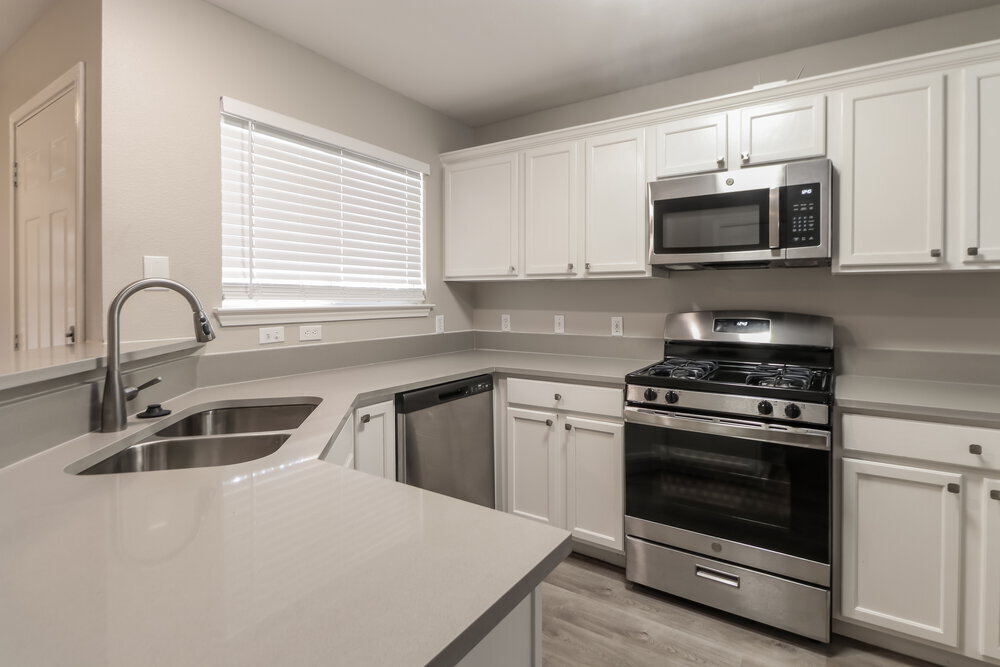 Building Photo - 21203 Grand National Ave