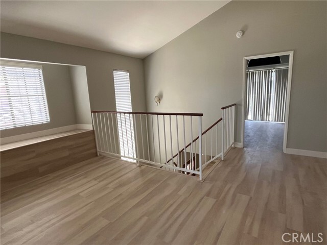 Building Photo - 544 N Orange Ave