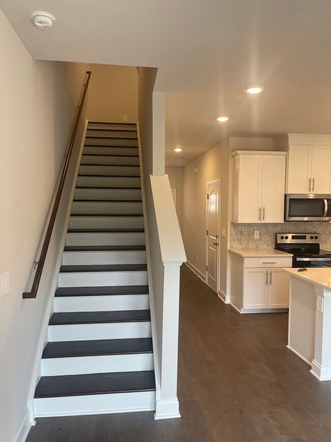 Building Photo - BRAND NEW, energy-efficient condo townhous...