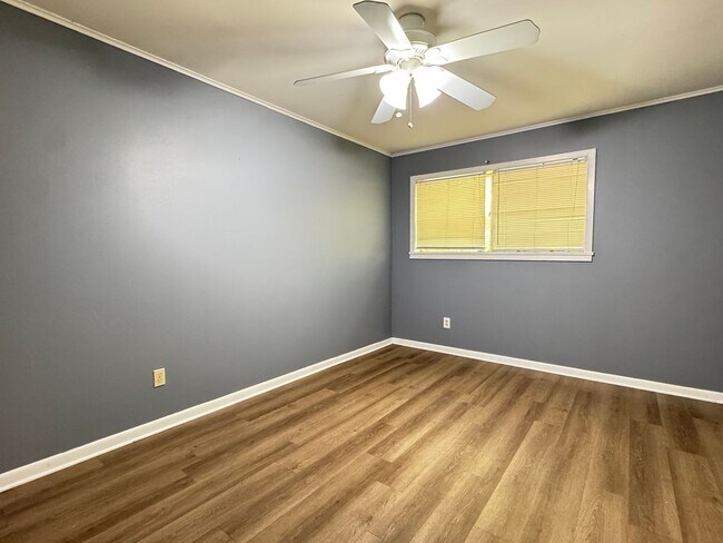 Building Photo - 3 Bed, 2 Bath Home in Ruston