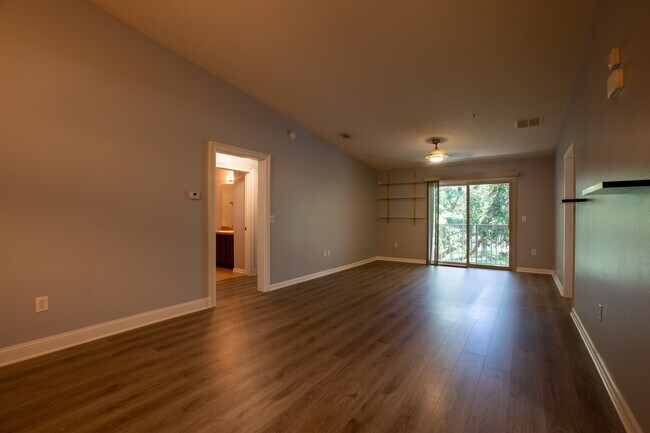 Building Photo - 13785 Herons Landing Way