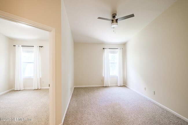 Building Photo - 5719 Parkstone Crossing Dr