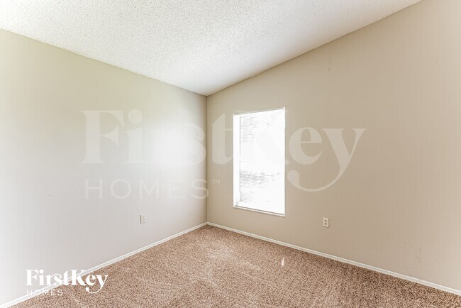 Building Photo - 468 Emerald Cove Loop