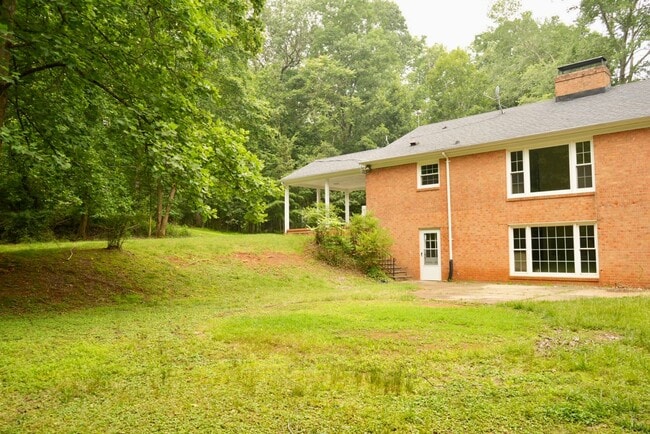 Building Photo - 4419 Dickerson Rd