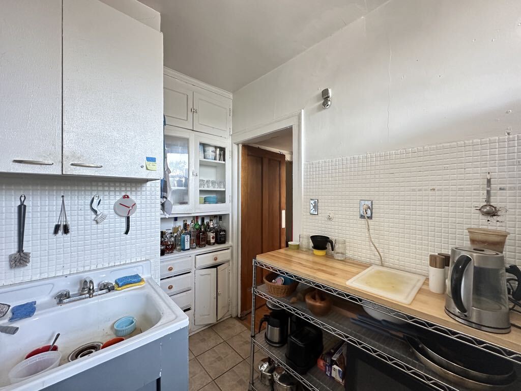 Building Photo - 3711 N Hoyne Ave