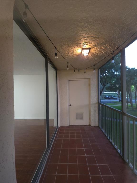 Building Photo - 10451 W Broward Blvd