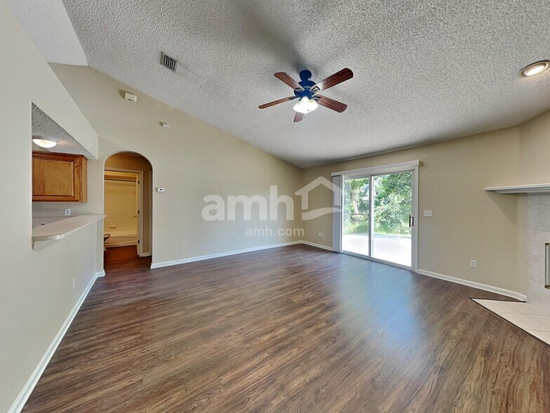 Building Photo - 2800 Bailey Way