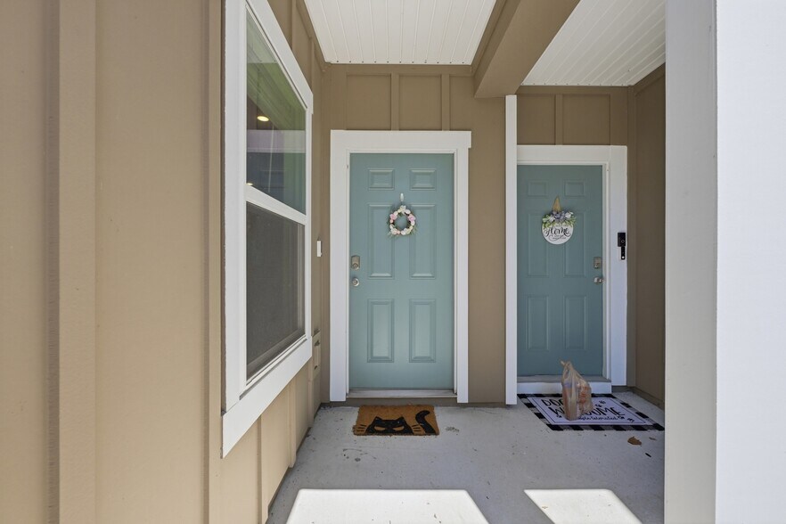 Building Photo - 9317 Kiskadee Ct