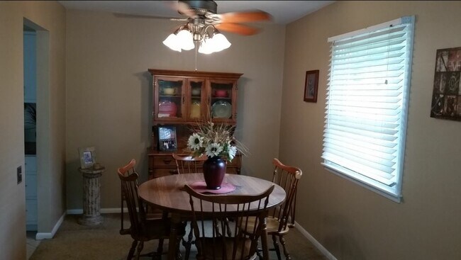 Building Photo - 2110 N 34th St