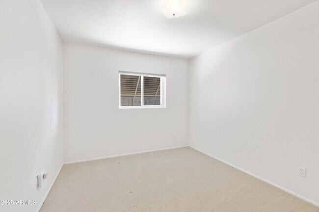 Building Photo - 3809 N 85th Pl