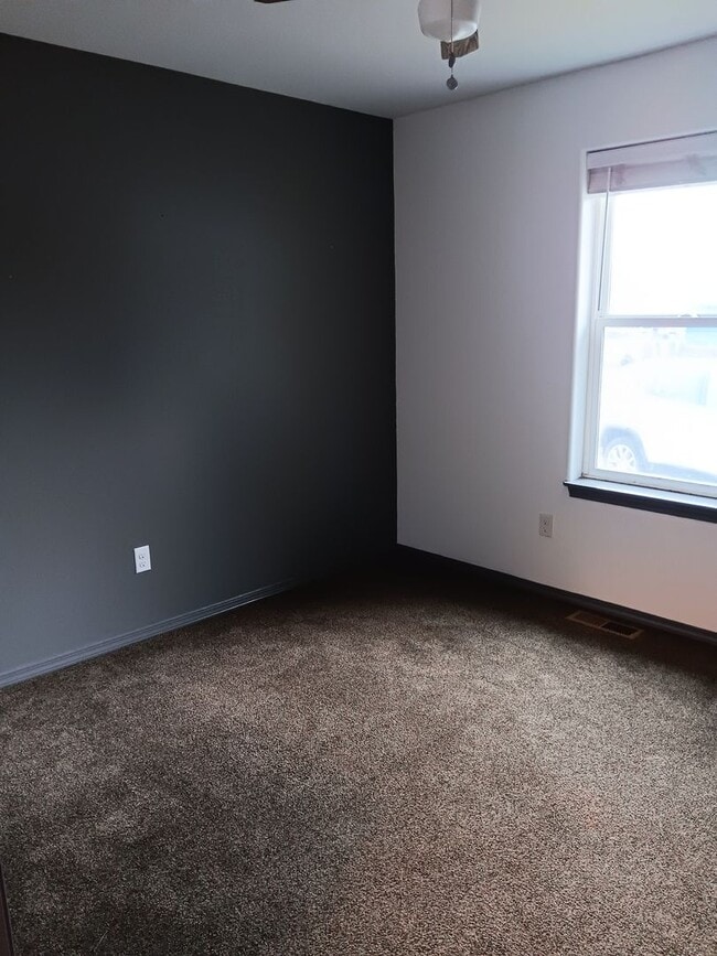 Building Photo - 3 Bed House in Elgin