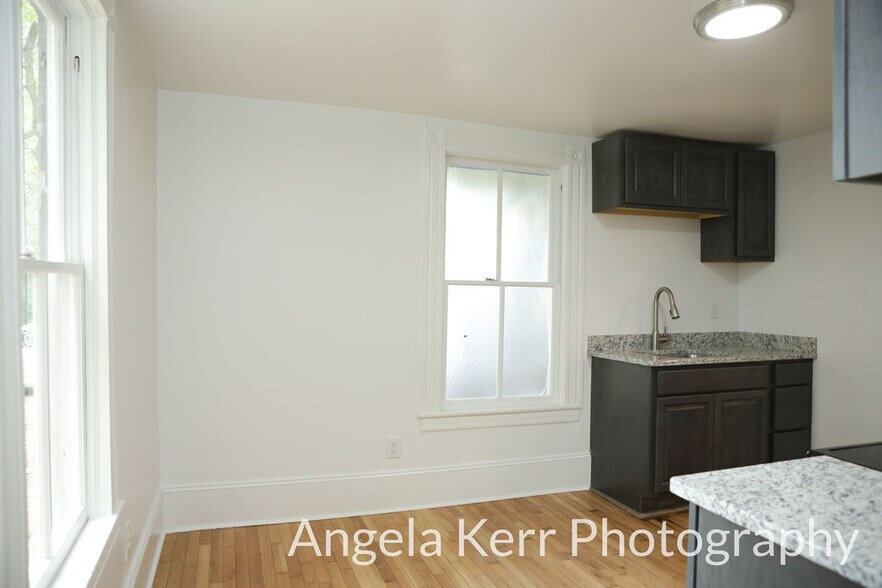 Building Photo - 630 Joyner St