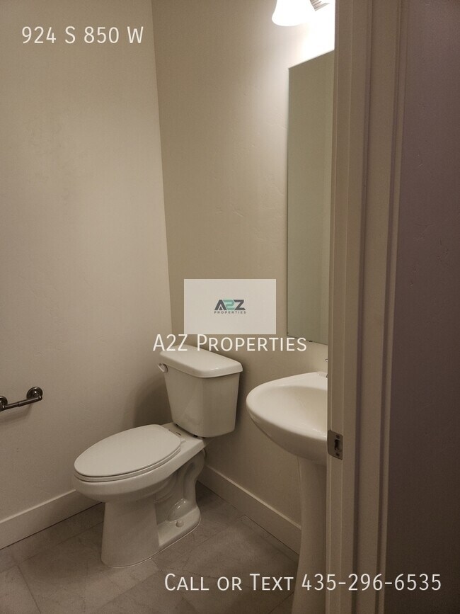 Building Photo - 924 S 850 W