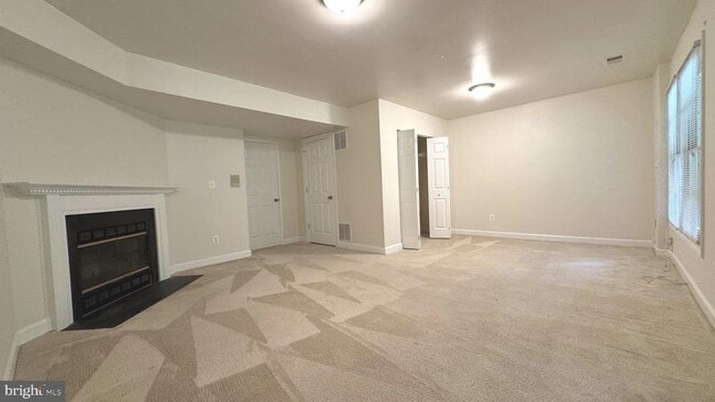 Building Photo - 43434 Postrail Square