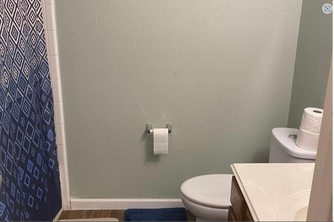 Building Photo - 1505 Hill Lockwoods Dr