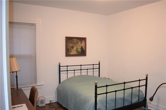 Building Photo - 119 Dwight St