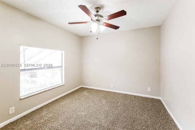Building Photo - 1430 W Sandpiper Cir