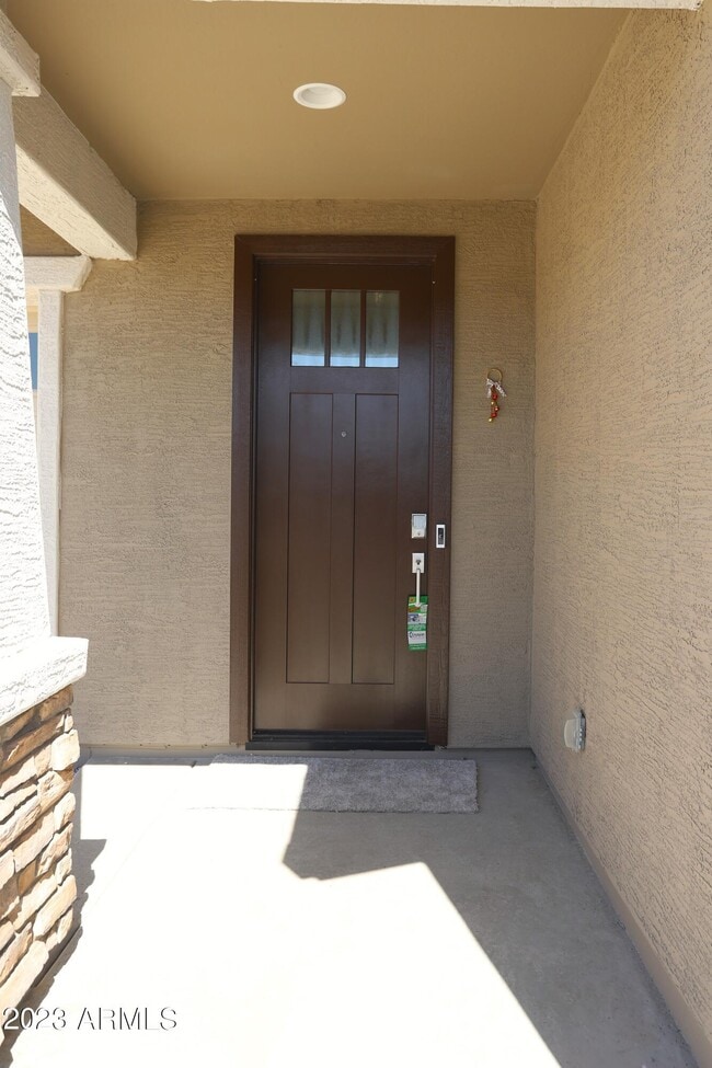 Building Photo - 2540 W Sunland Ave