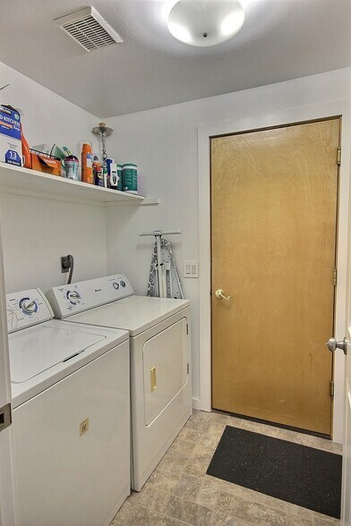 Building Photo - 5020 38th Street Ct NE