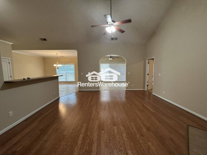 Building Photo - 6120 Edgefield Ln