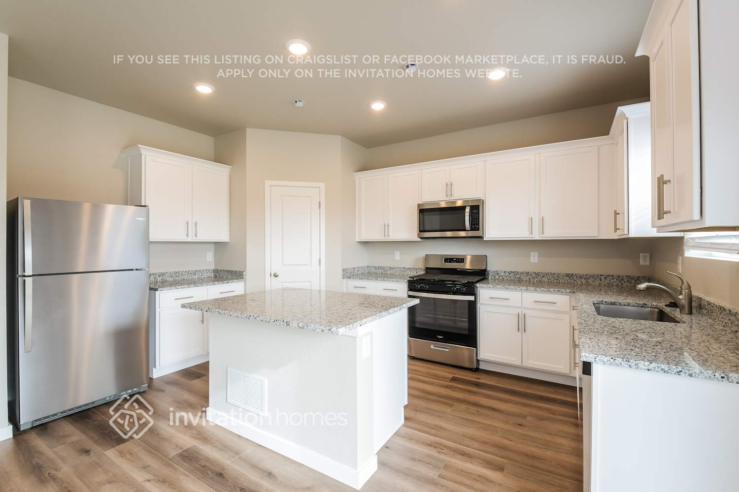 Building Photo - 2244 Alyssa St