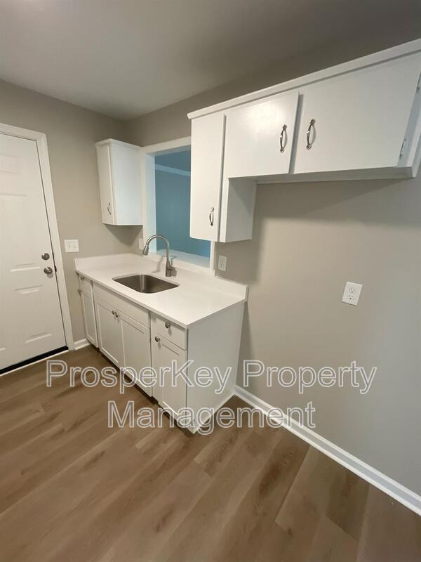 Building Photo - 941 Belvedere Dr
