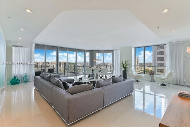 Building Photo - 3535 S Ocean Dr