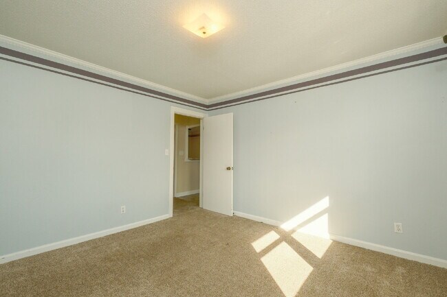 Building Photo - 142 China Grove Rd