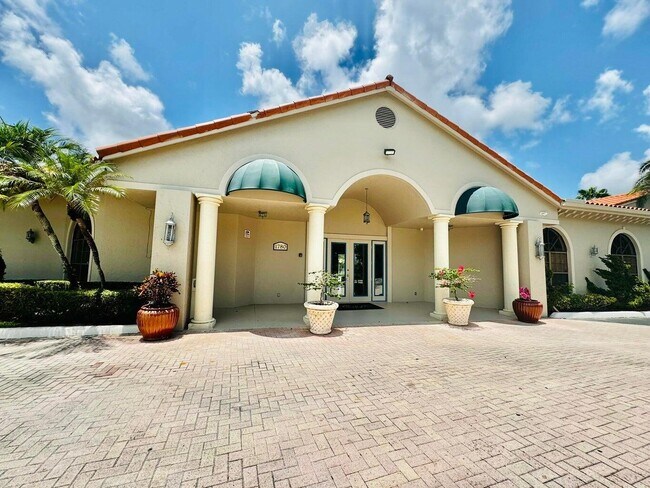 Building Photo - 1541 Windorah Way