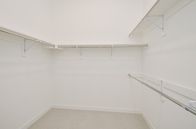 Building Photo - 23719 Sweeny Vly Dr