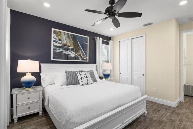 Building Photo - 8040 Lost Shaker Ln