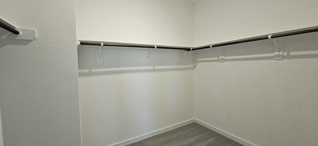 Building Photo - 8442 Bay Oaks Dr