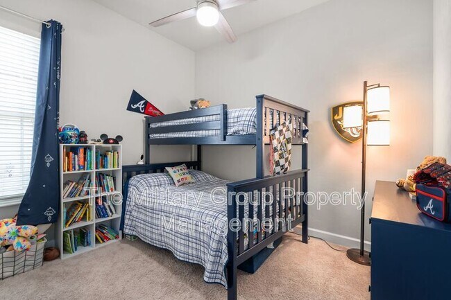 Building Photo - 6901 SW Lugano Ct
