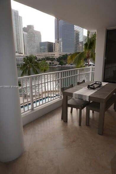 Building Photo - 701 Brickell Key