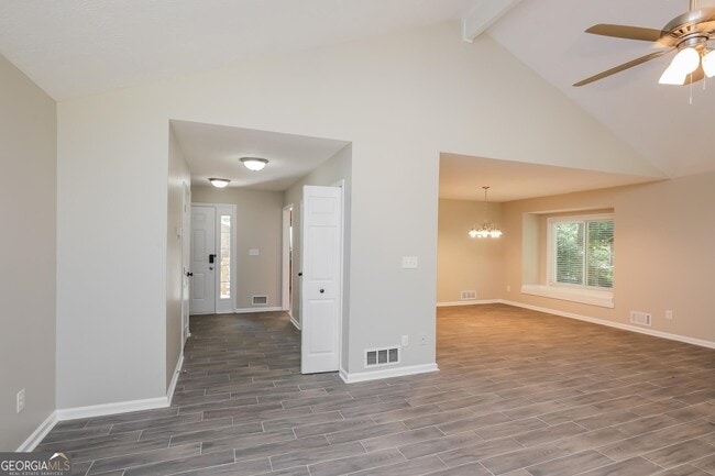 Building Photo - 1255 Taramore Dr