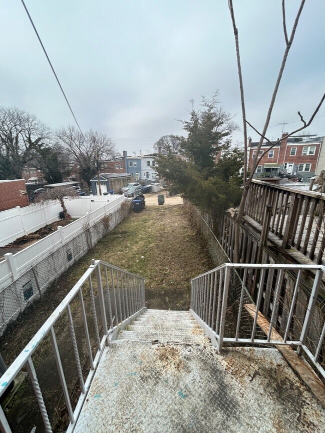 Building Photo - 66 Allison St NE