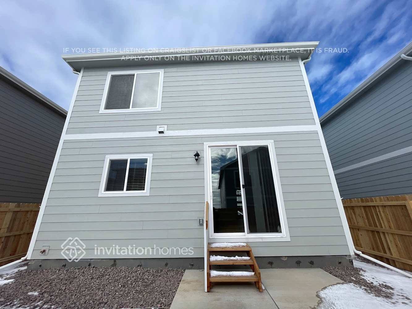 Building Photo - 13583 Arriba Dr