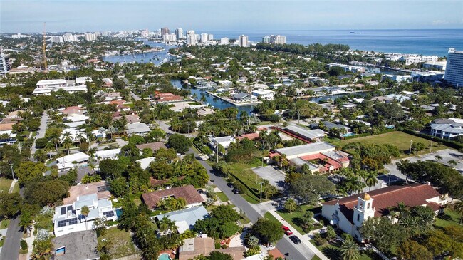 Building Photo - 1959 SE 25th Ave