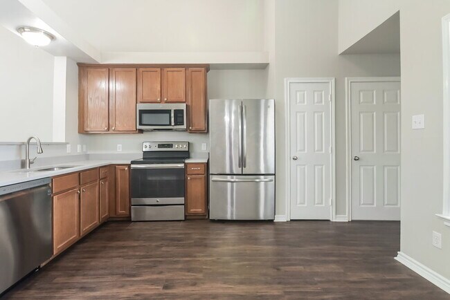 Building Photo - 8912 Wild Rose Ln