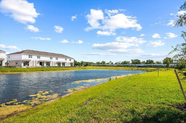 Building Photo - 5756 Haven Ter