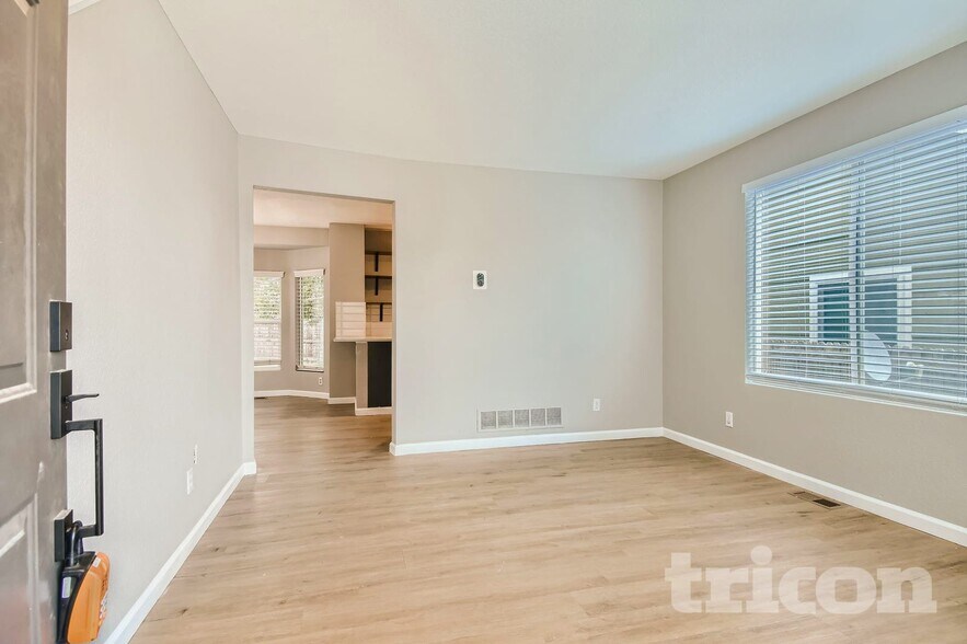 Building Photo - 2175 E 97th Dr