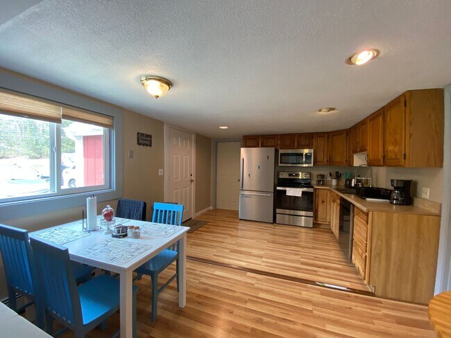 Building Photo - Furnished 2 Bed, 1 Bath home available in Campton!