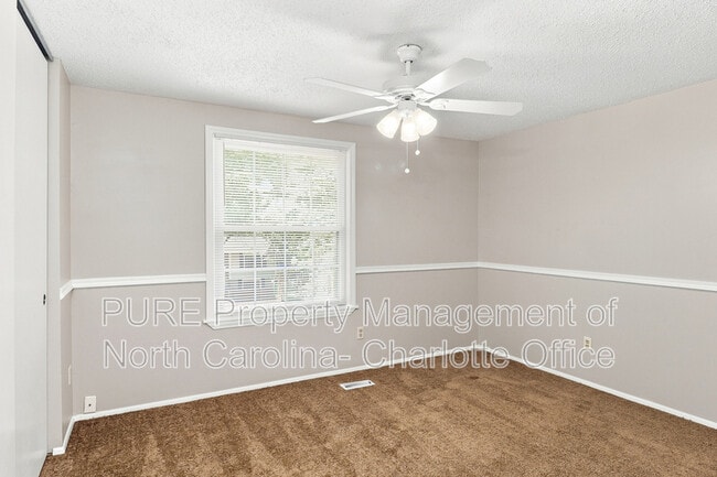 Building Photo - 8115 Bald Ridge Dr