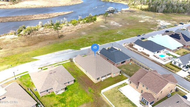 Building Photo - 221 S Shoreview Dr