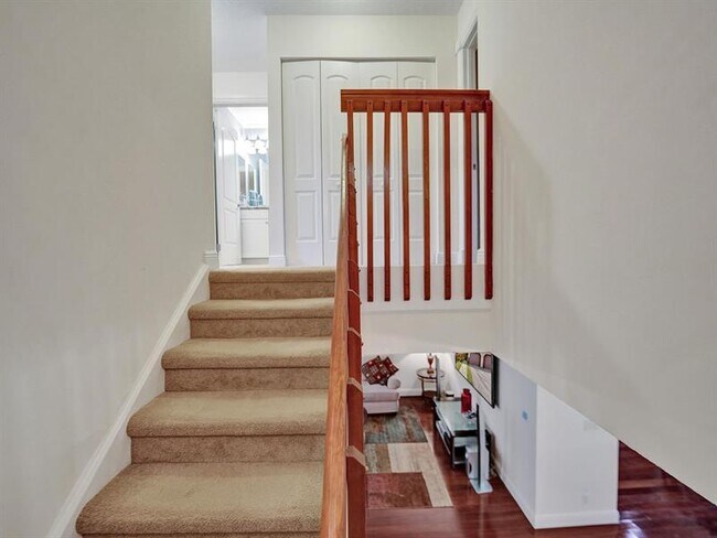 Building Photo - 9113 Vineyard Lake Dr