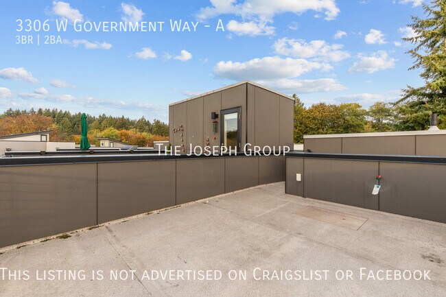 Building Photo - Stunning Magnolia 3 bed w/rooftop deck