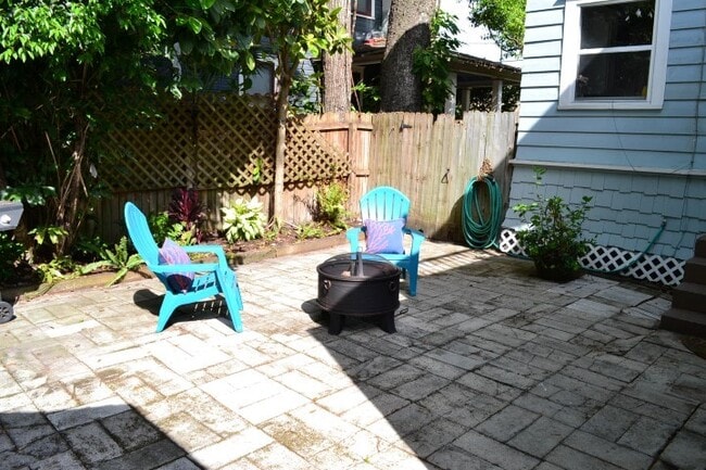 Building Photo - Absolutely Gorgeous 3 BR home in Thornton ...